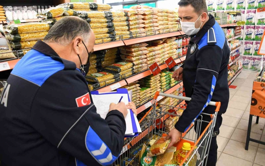 İnegöl’de fahiş fiyat ve etiket oyununa taviz yok