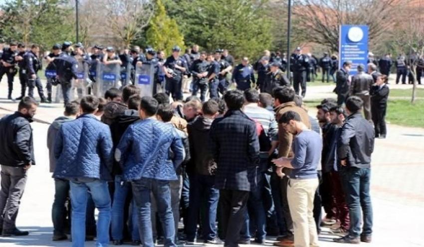 Yıldız Teknik'te PKK'lılar öğrencilere saldırdı