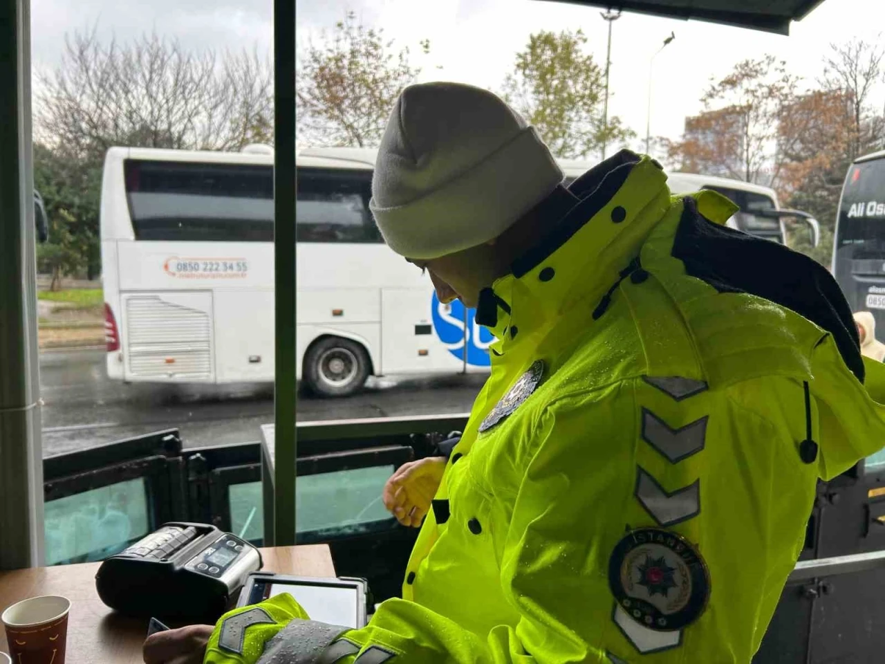 15 Temmuz Otogarı’nda kış lastiği denetimi
