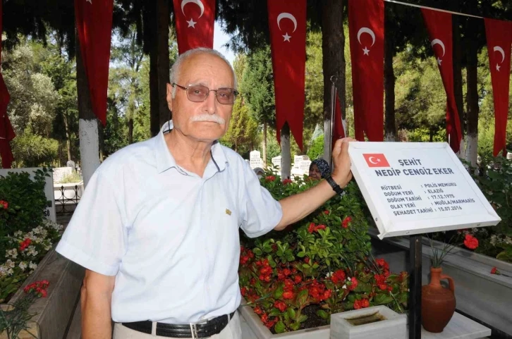 15 Temmuz şehidi polis memuru Eker’in babası: "Allah onları cehennem ateşinde yaksın"
