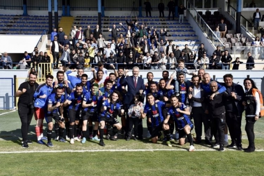 Karacabey Belediyespor finale çıktı