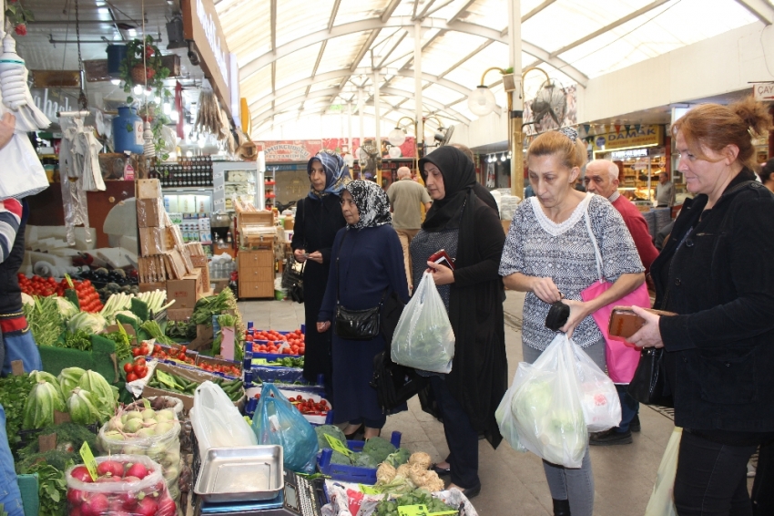 Tüketici güven endeksi arttı