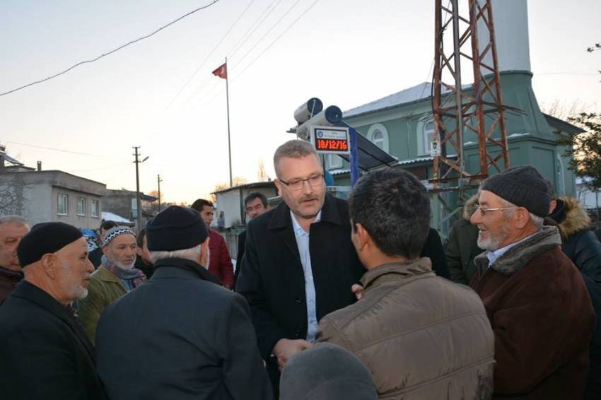 Özkan, MKPaşa’da vatandaşlarla buluştu