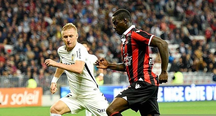 Balotelli Nice'i liderliğe taşıdı