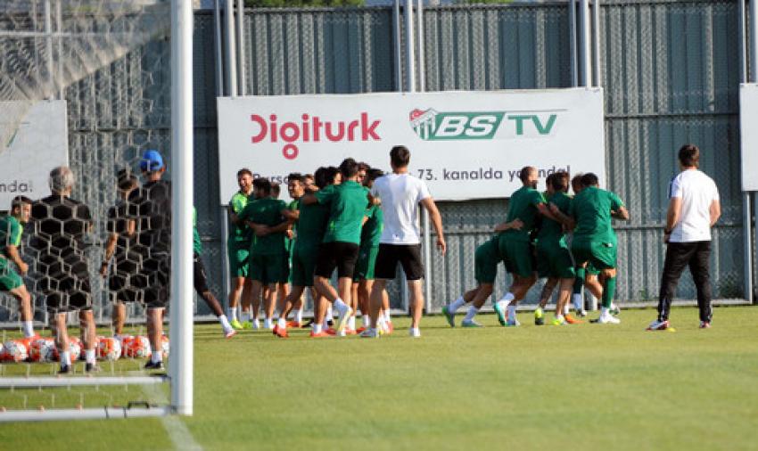 Bursaspor'da neşeli idman!