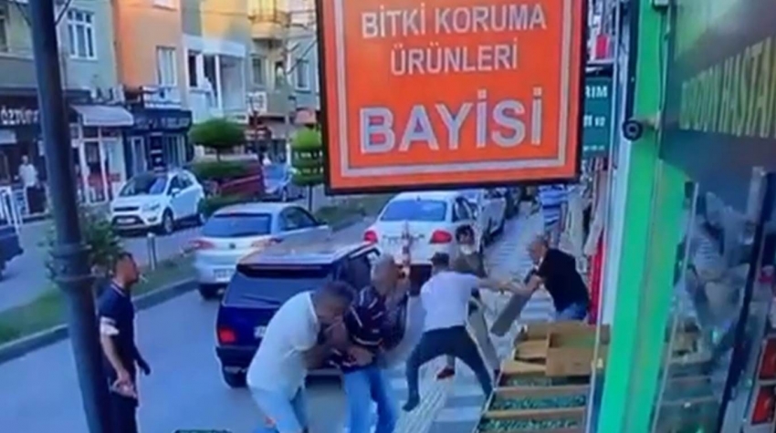 Bıçaklı kavgada yaralanmıştı, hayatını kaybetti