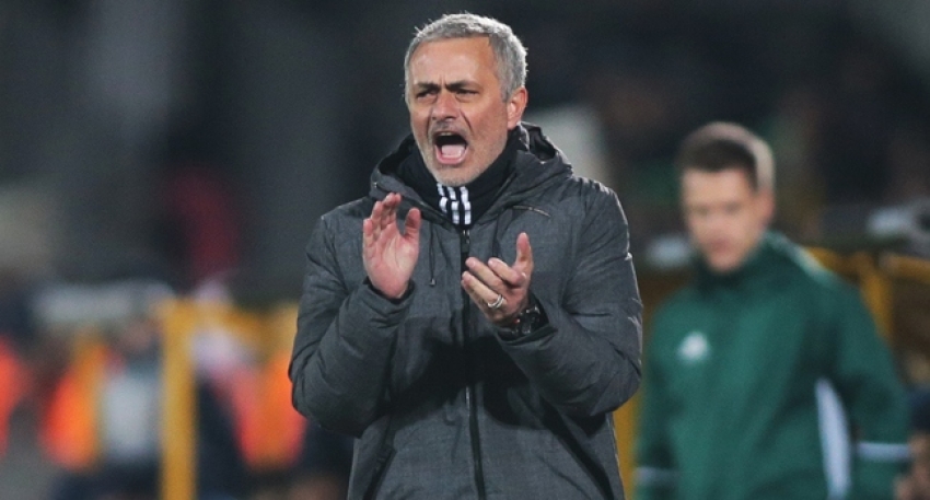 Mourinho'dan Chelsea taraftarına yanıt