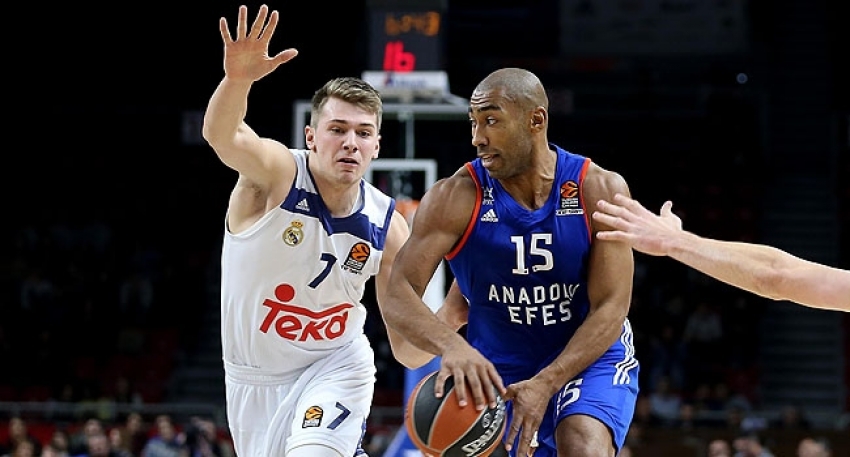 Anadolu Efes, Real Madrid deplasmanında