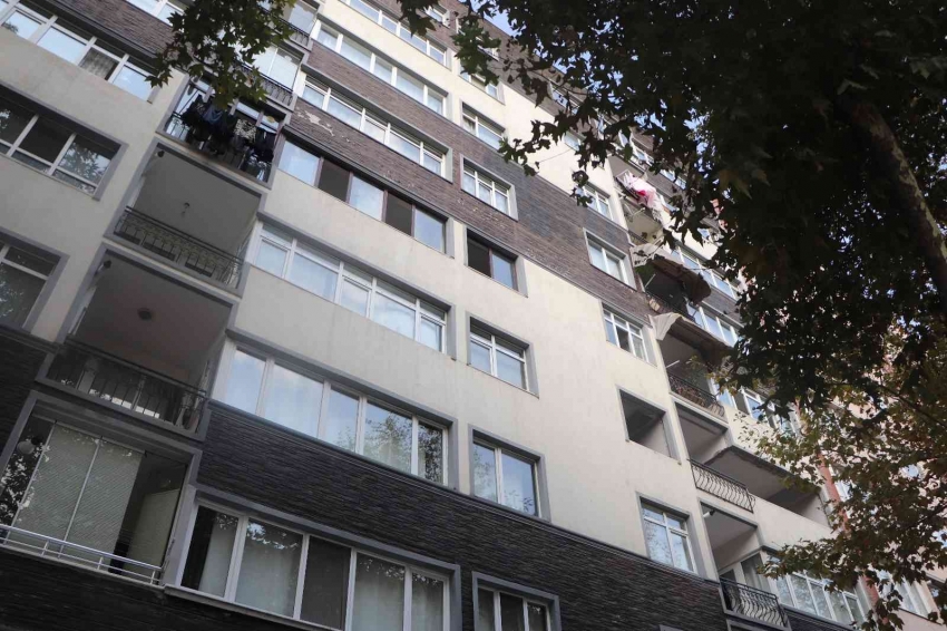 8. kattan apartman boşluğuna düşen kişi öldü