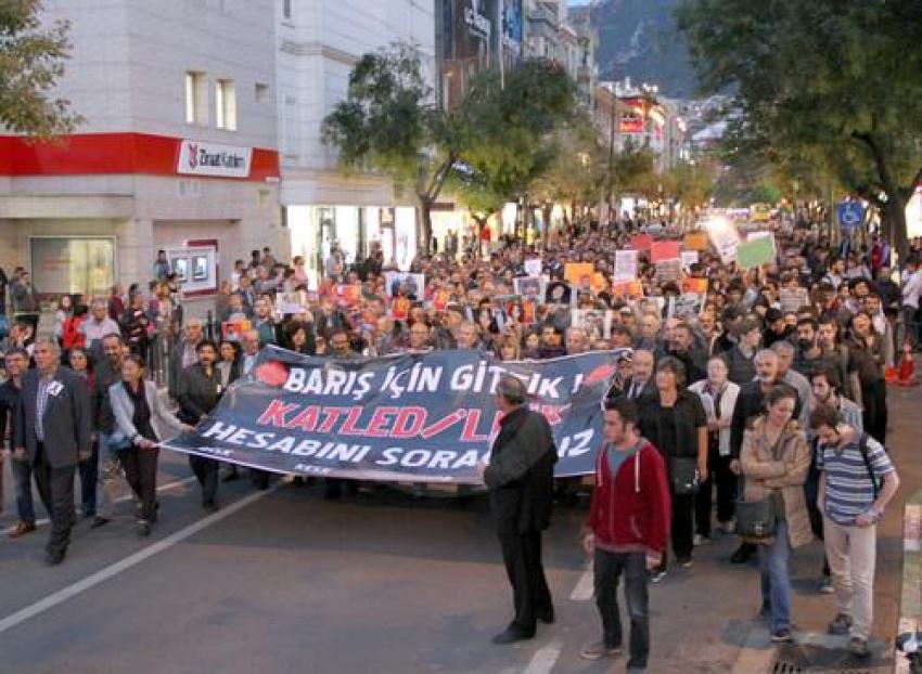 Bursa’da teröre gece protestosu