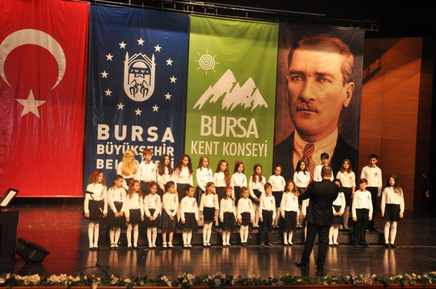 Çok sesli korodan ‘Yaza Merhaba’