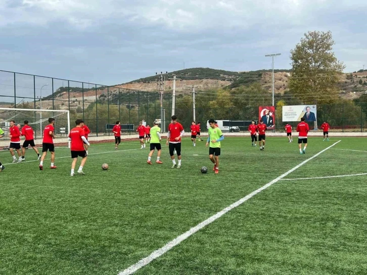 1969 Bilecik Spor hafta sonu oynayacağı zorlu maçın hazırlıklarına devam ediyor
