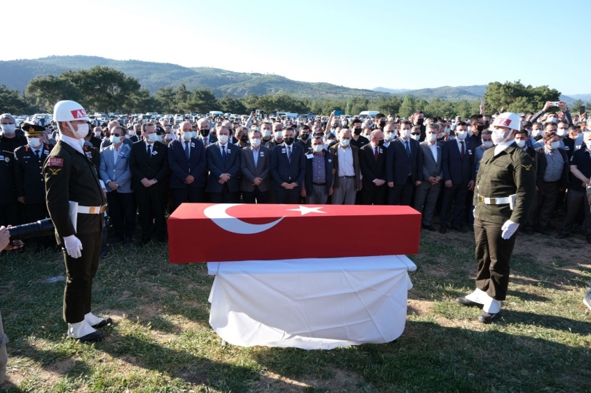 Şehidimiz son yolculuğuna uğurlandı