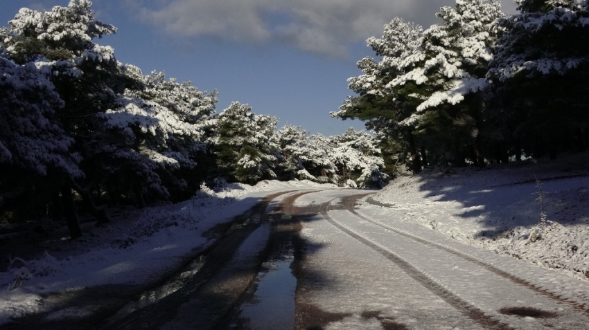 Çanakkale’de kartpostallık kar manzaraları