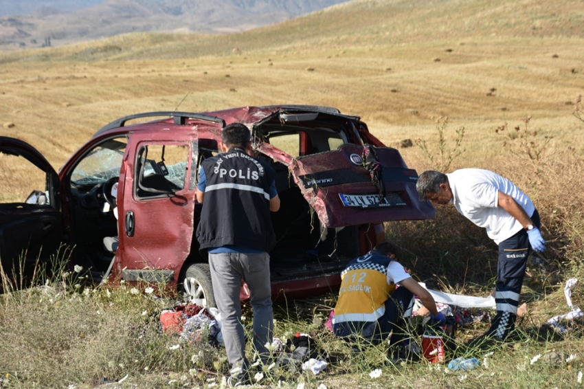 Aynı mevkide iki ayrı trafik kazası: 1 ölü, 6 yaralı