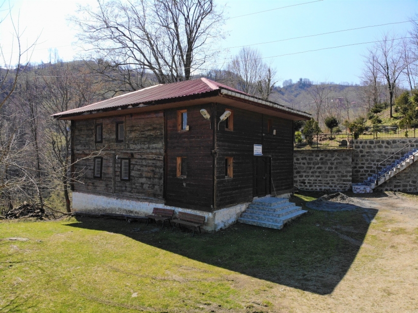 2 asırlık Osmanlı yapıtı çivisiz camii, tarihe ışık tutuyor