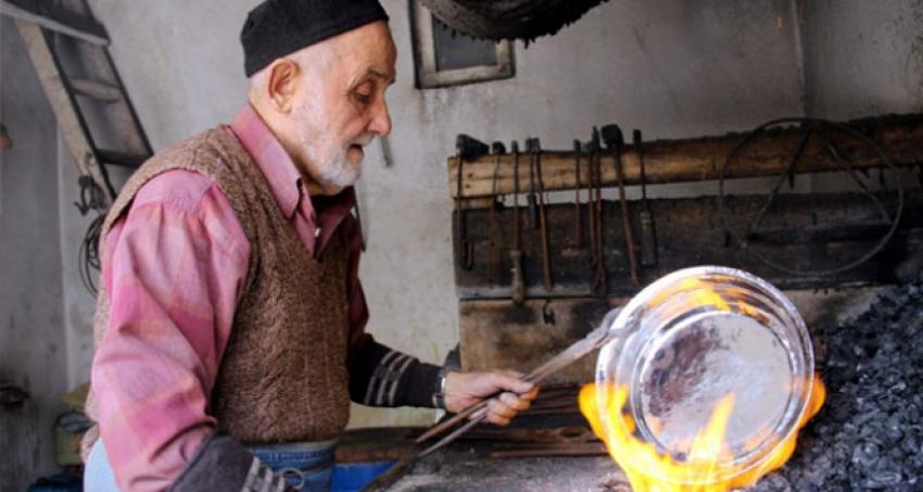 200 derecelik ateşin başında oruç!