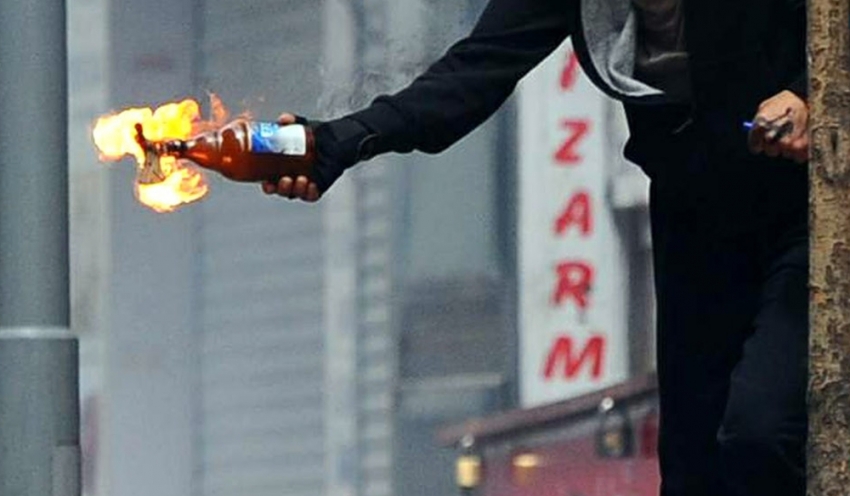 Siverek'te polis karakoluna molotoflu saldırı!