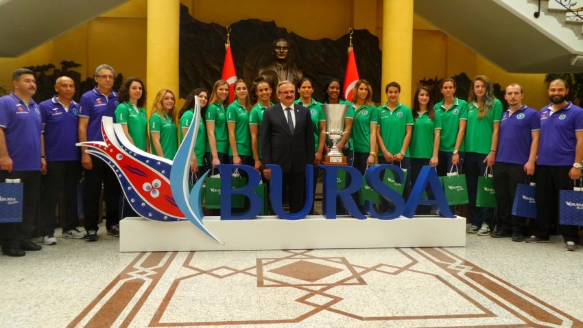 Bursa Büyükşehir Belediyespor'da 3 ayrılık!