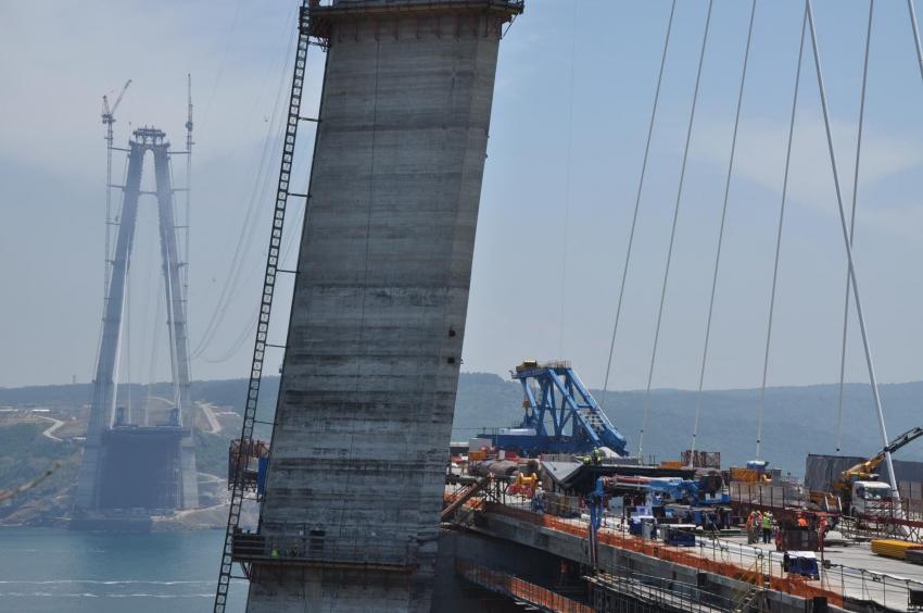 'Üçüncü köprünün bir telinin kopması için 4 tonluk güce ihtiyacı var'