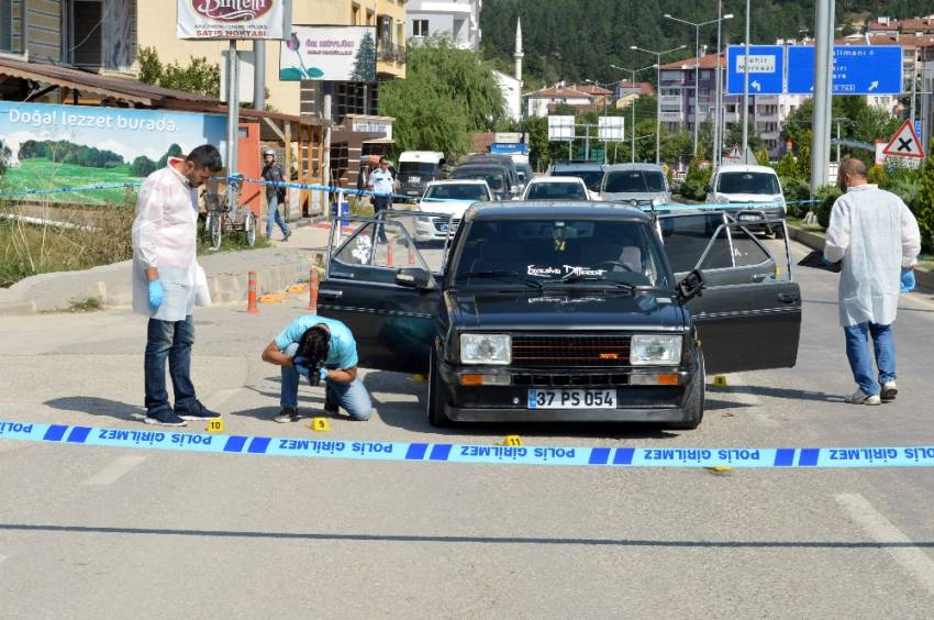 Yol verme tartışması kanlı bitti: 2 ölü, 3 yaralı