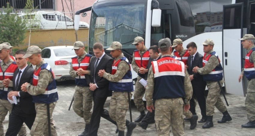 FETÖ sanığı 27 askerin yargılanmasına devam edildi