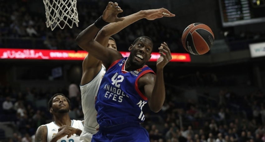 Anadolu Efes, Real'i geçemedi