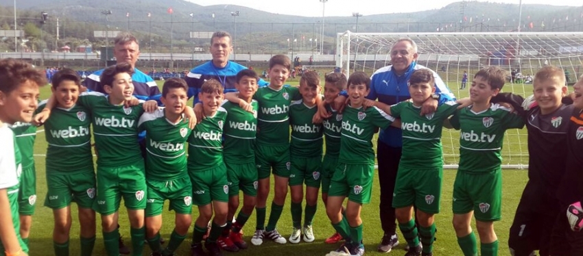 U-12 takımı fırtına gibi