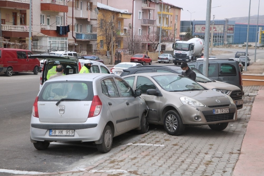 Su şişesi kazaya neden oldu