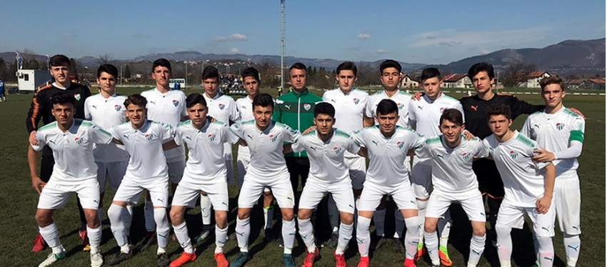 Bursaspor U15 Takımı yarı finalde