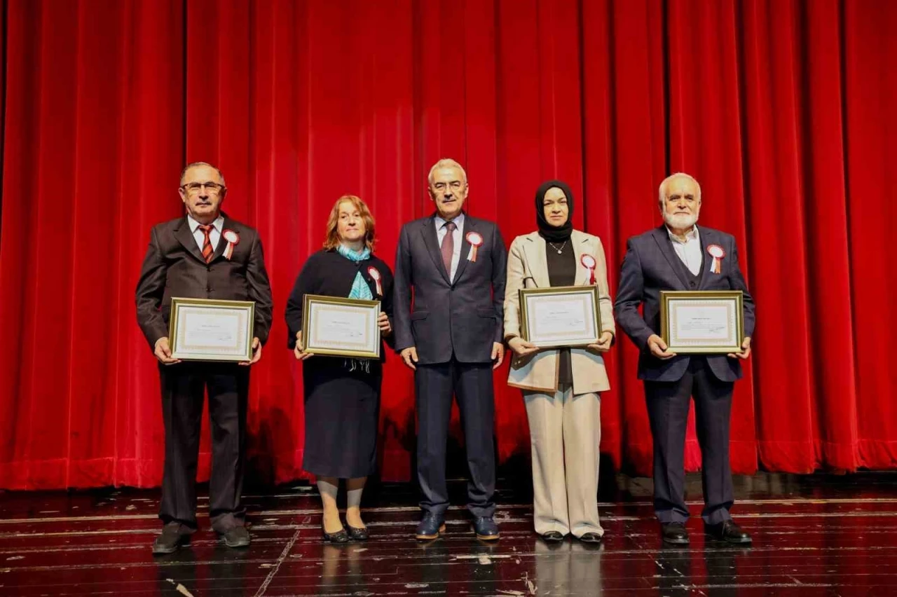 24 Kasım Öğretmenler Günü Bursa’da kutlandı