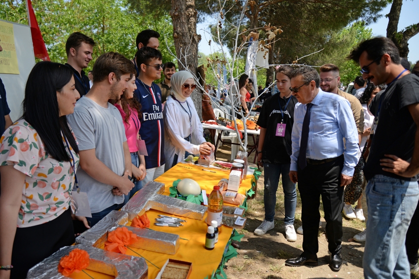 BUÜ’de öğrenci festivalleri başladı