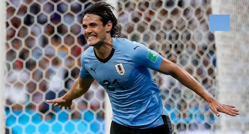 Cavani, Uruguay'ı çeyrek finale taşıdı