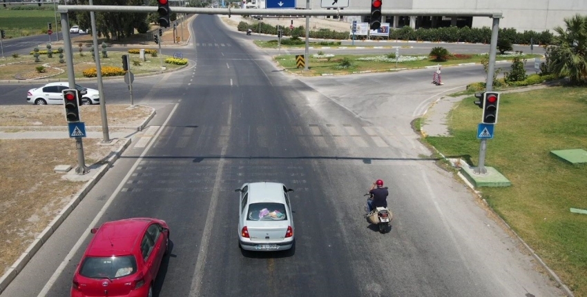 Hatalı araç kullanan sürücüler, drondan kaçamadı