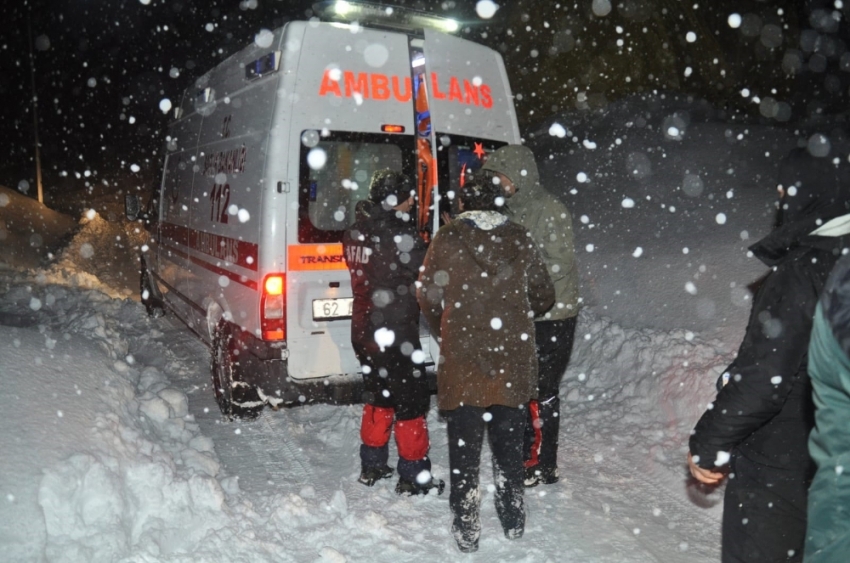 Tunceli’de kar ve tipiye yakalanan 301 kişi kurtarıldı