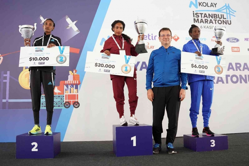 44. İstanbul Maratonu’nda kazananlar ödüllerini aldı