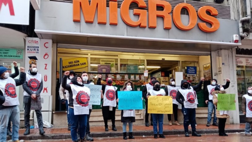 Migros çalışanlarından kasa kilitleme eylemi