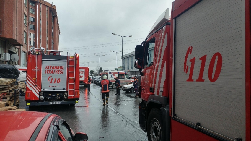 Başakşehir Ayakkabıcılar Sitesi’nde yangın