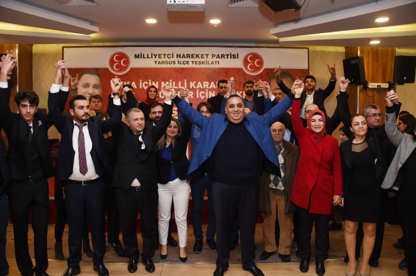 İyi Parti’den 297 kişi MHP’ye geçti