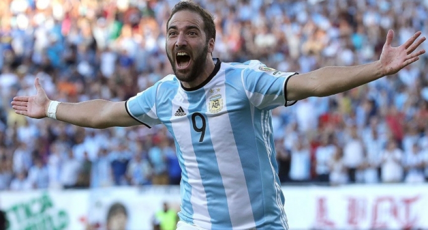 Higuain'den emeklilik kararı