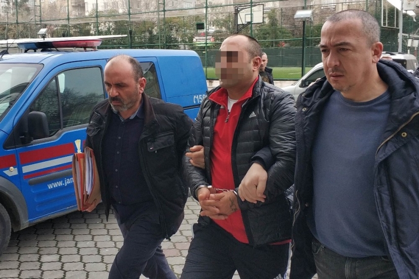 Şantaj ve tehdit ile para almaya 2 gözaltı