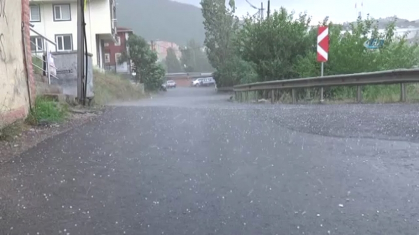 İstanbul’da dolu yağışı