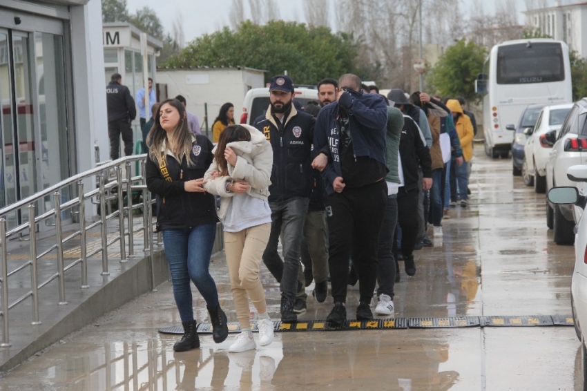 Yasa dışı bahis yalanıyla milyonluk vurgun