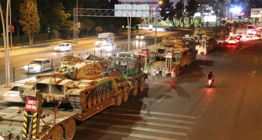 Şanlıurfa'dan sınıra askeri sevkiyat