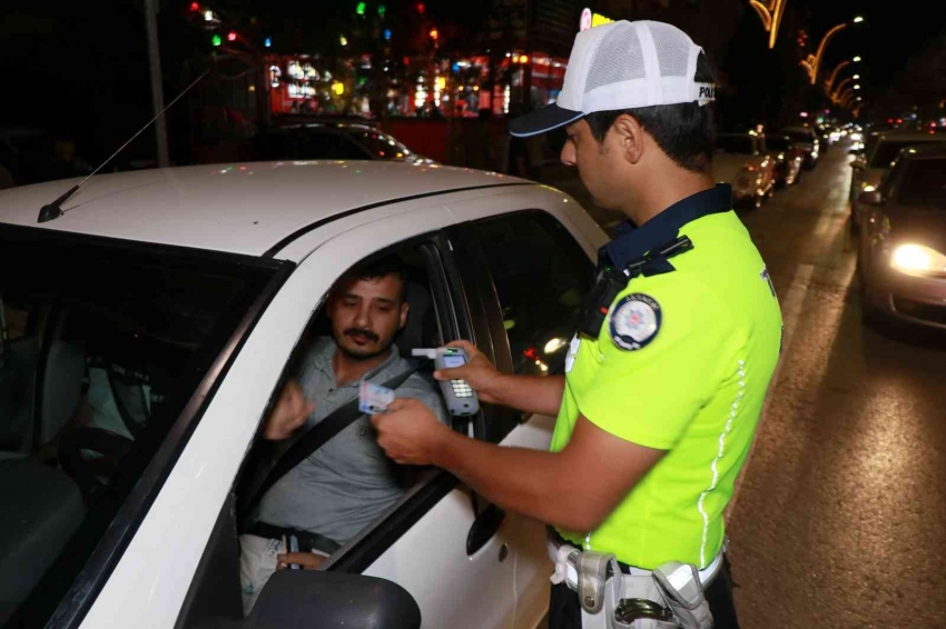 Trafik denetimleri sürüyor