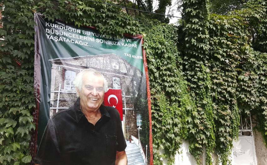 Kurucusu olduğu okulda hüzün vardı