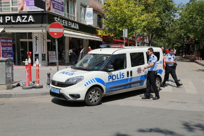 Başkent’te bıçaklar konuştu