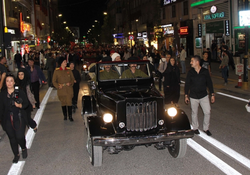 Sivas Kongresi’nin 100. yılında Atatürk’ün Sivas’a gelişi canlandırıldı