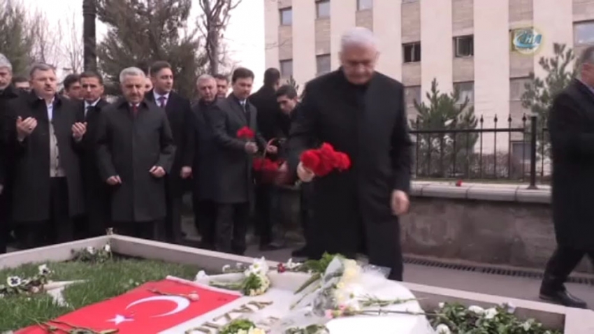 Yıldırım, Yazıcıoğlu'nun mezarını ziyaret etti