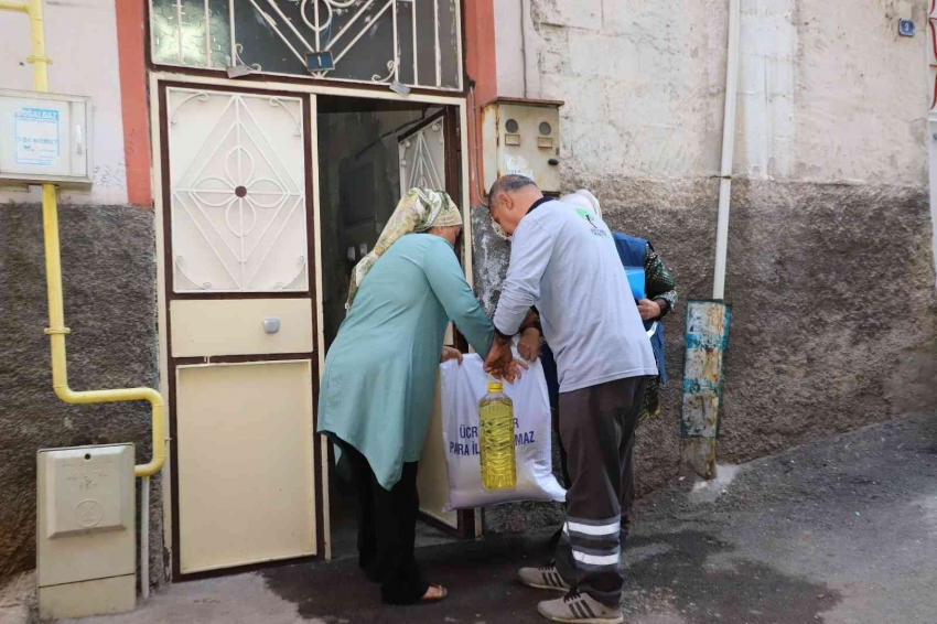 Dar gelirli ailelere gıda yardımı